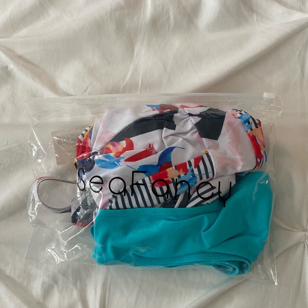 Floral three piece tankini (top & two bottoms) - Picture 16 of 16